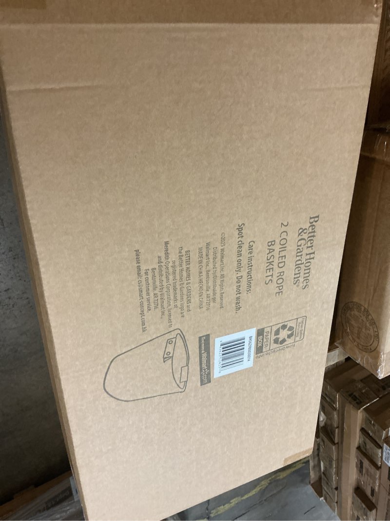 Condition photo showing New/Like New for better homes amd garden 2 coiled rope basket