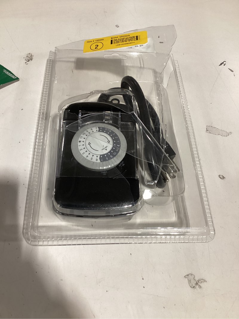 Condition photo showing Good Condition for Utilitech 15 -Amps 125-volt Indoor or outdoor 2 -Outlet Countdown Analog Lighting Timer