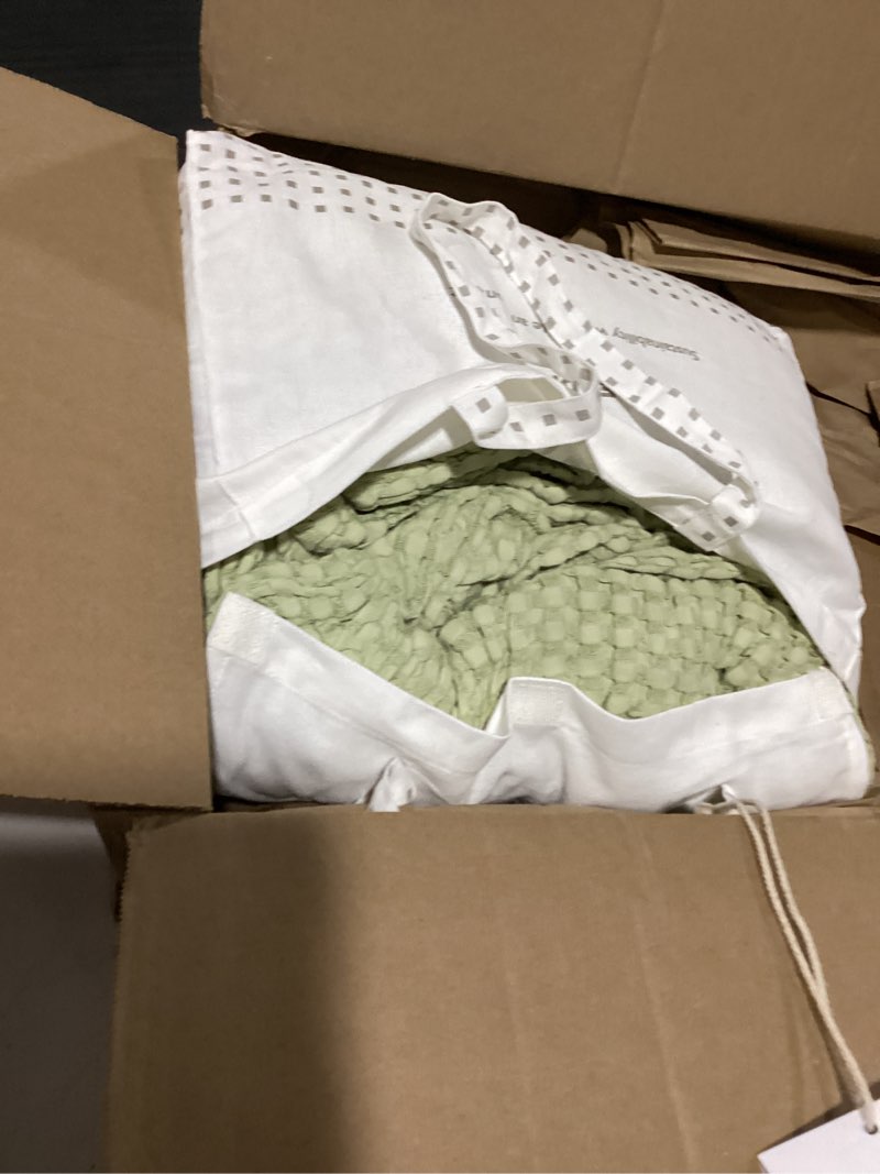 Condition photo showing New/Like New for threadmill cooling waffle blanket king size | breathable, lightweight and cooling | made from rayon derived from bamboo | waffle throw blanket for couch and sofa | 106 x 92 inches | sage green sage green king (106" x 92")