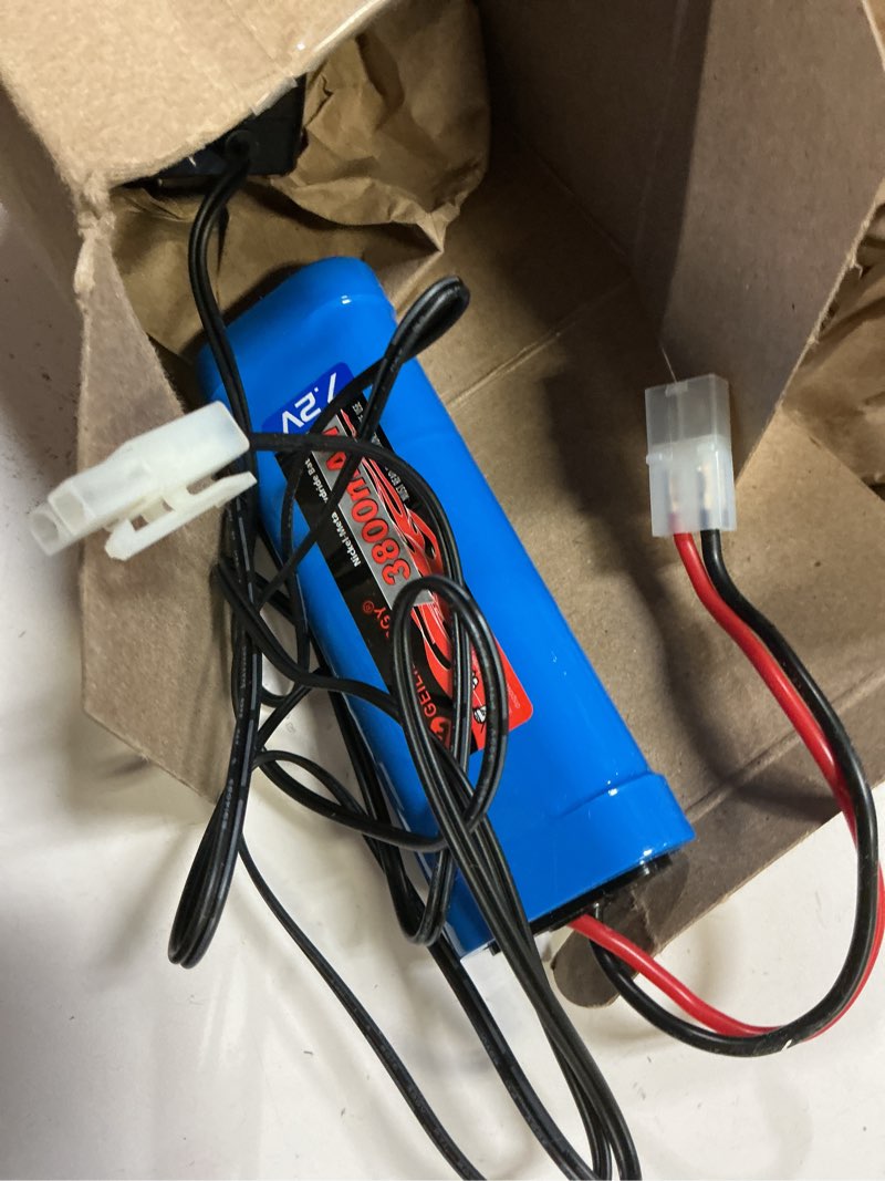 Condition photo showing Good Condition for GEILIENERGY 7.2V RC Battery Pack(1 Pack) 3800mAh High Capacity 6-Cell NiMH Flat Battery Pack w/Standard Tamiya Connector+7.2V Smart Charger(1 PCS) 1 PACK 7.2V 3800mAh battery +1PACK charger