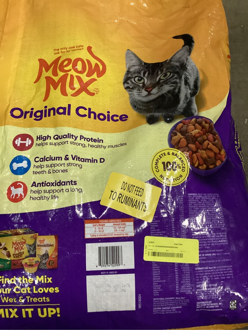 Condition photo showing New/Like New for meow mix original choice with flavors of chicken, turkey, salmon & ocean fish adult complete & balanced dry cat food - 30lb