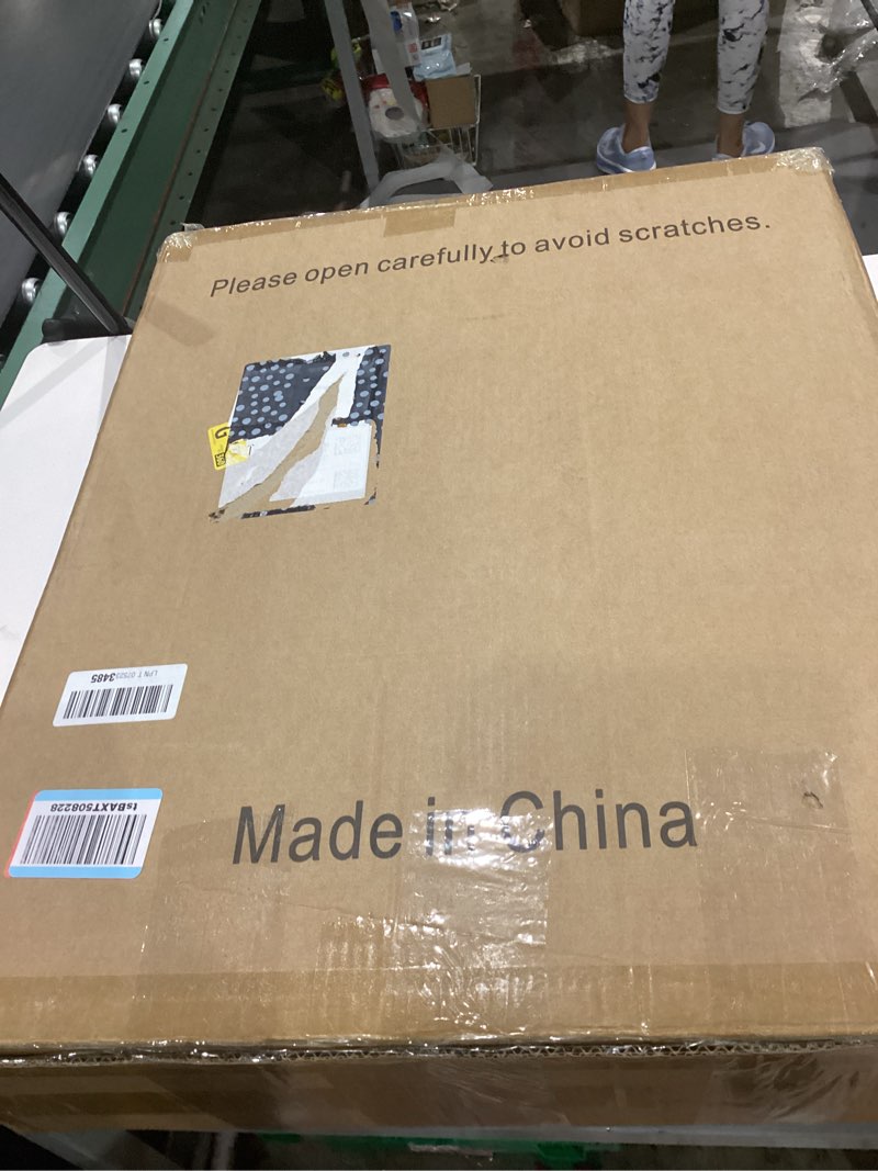 https://lotting-media.assets.bidfta.com/lotting_57a8067f-e2cf-413d-a275-320dd8aae4f2