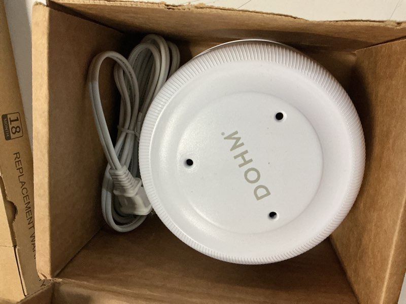 Condition photo showing Good Condition for yogasleep dohm uno white noise sound machine, real fan inside for non-looping white noise, sleep aid, office privacy & meditation for adults & baby, registry gift (white) white pack of 1