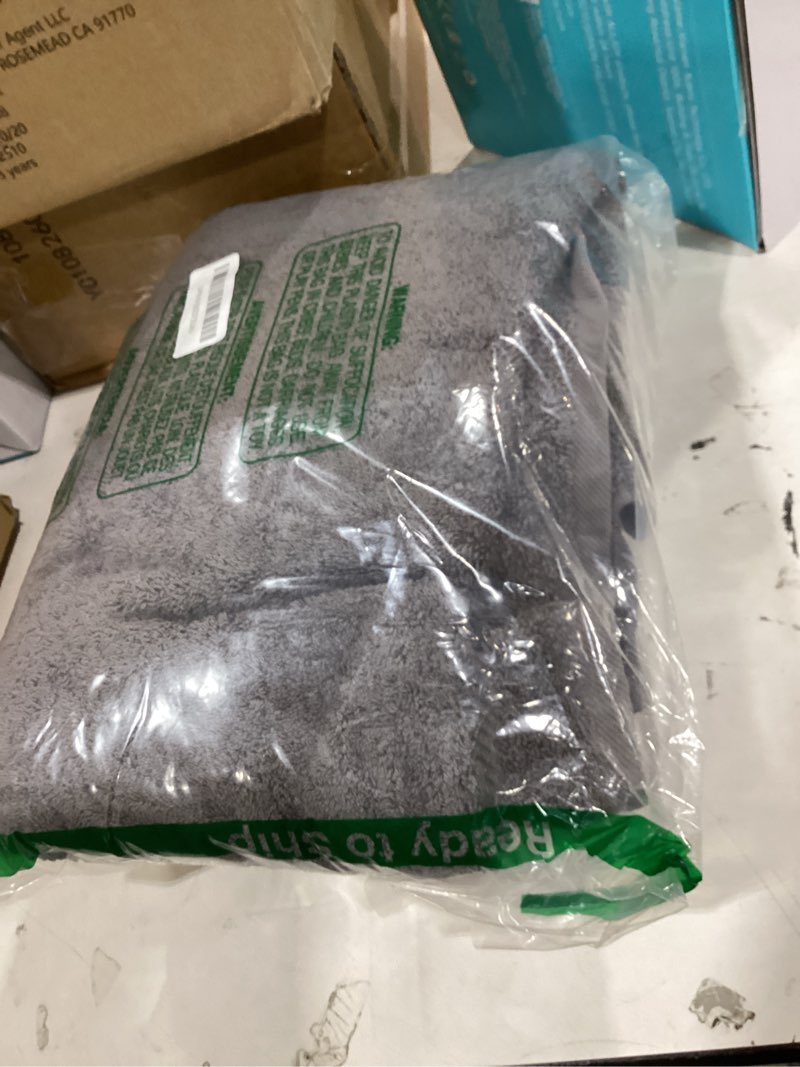 Condition photo showing Good Condition for american soft linen 100% cotton luxury turkish towels, 35x70 xl bath sheet | soft absorbent quick dry oeko tex standard 100 certificated durable machine washable breathable premium hotel quality dark gray 35"x70"