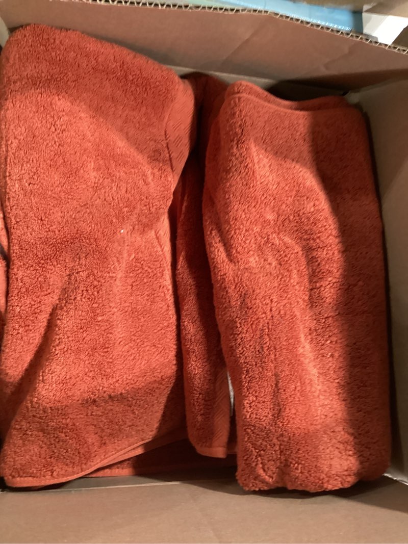 Condition photo showing Good Condition for cozyart 4 piece luxury bath towels, 100% turkish cotton 650 gsm, 27x54, soft absorbent quick dry for bathroom hotel spa, burnt orange