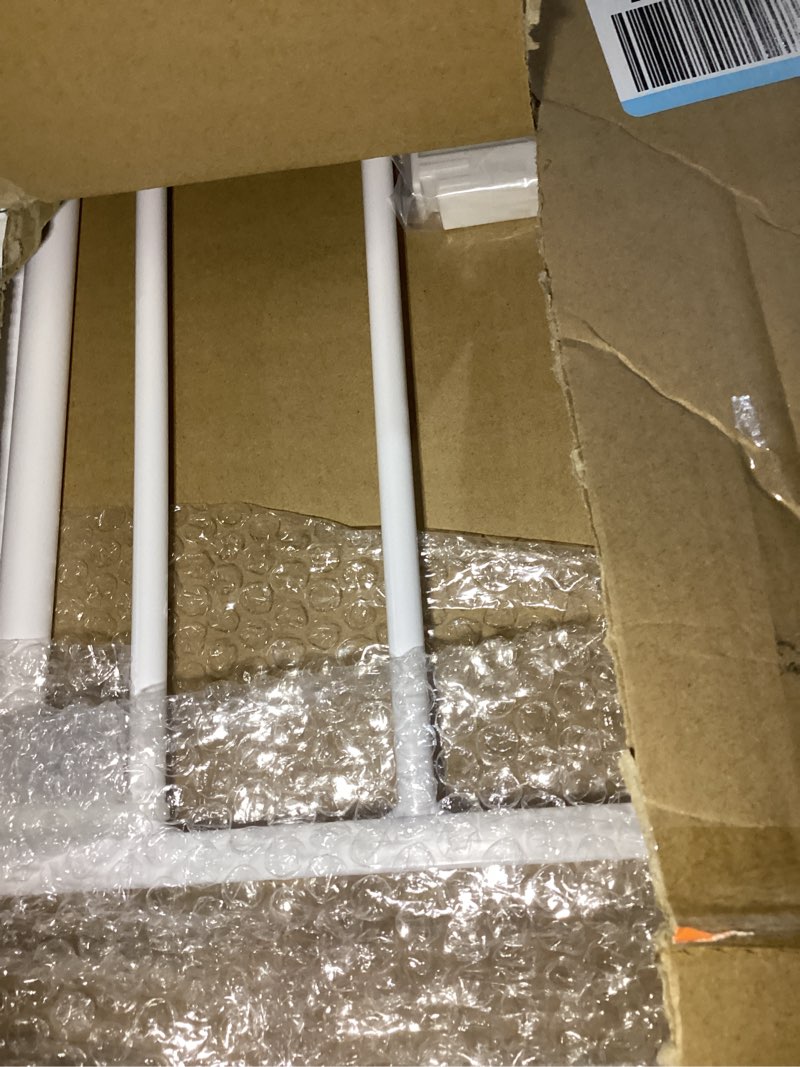 Condition photo showing Good Condition for Safety 1st Easy Install Walk Thru Baby Gate for Doorway With Door, Dog Gates, Fits 29"-38", Easy Install 28" Tall, White 1-Pack 29" to 38" Wide x 28" Tall White