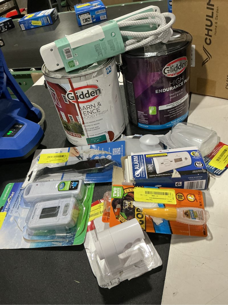 Condition photo showing Good Condition for (assorted home improvements )acurite battery-powered indoor/outdoor digital thermometer with clock, white, 3.5\" h x 2.3\" w x 1.2\" d