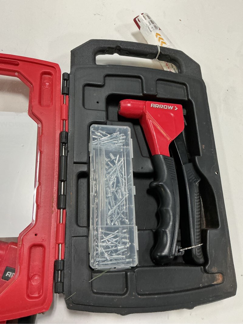 Condition photo showing Good Condition for headless 1-handed swivel rivet tool kit in storage box