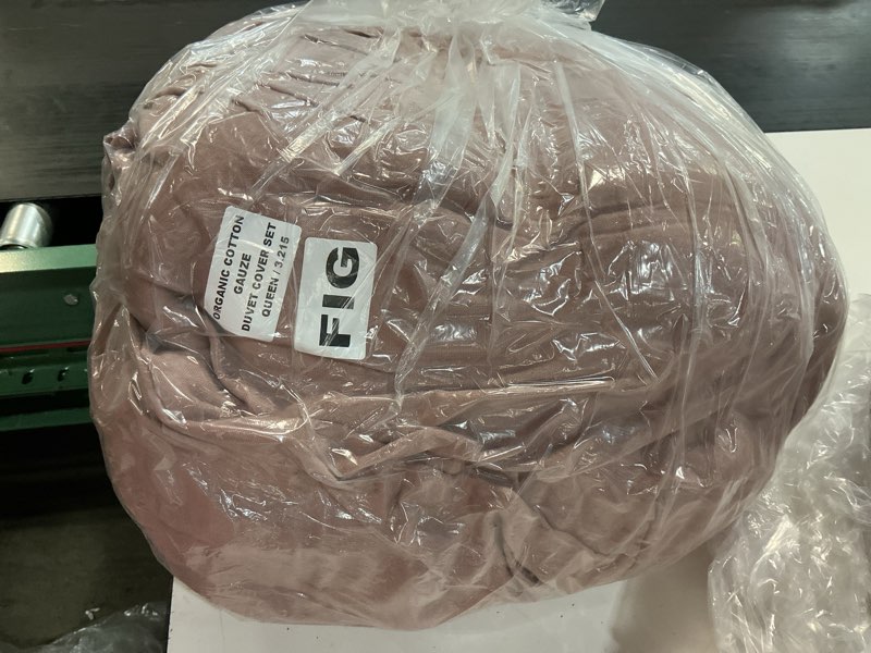Condition photo showing Good Condition for organic cotton gauze duvet cover set, full/queen, fig