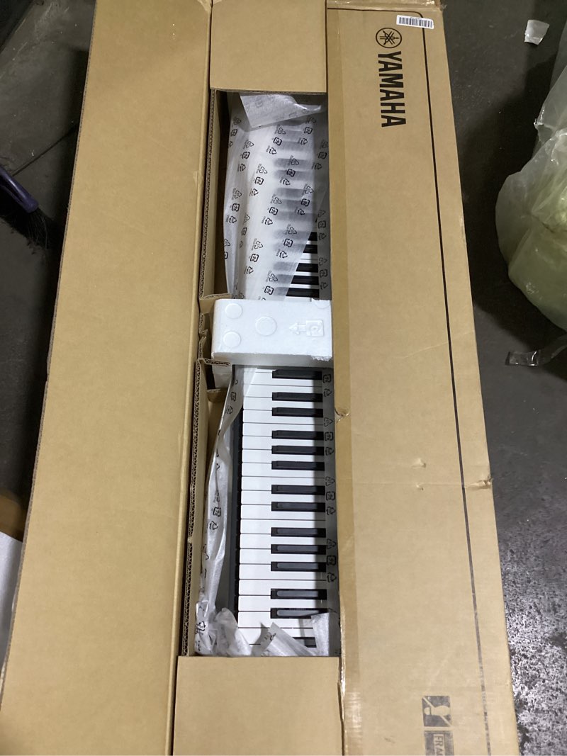 Condition photo showing As Is for Yamaha CK Series 61-Key Stage Keyboard with Built-In Speakers, Black (CK61)