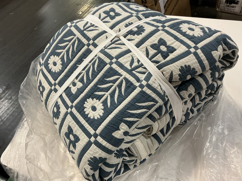 Condition photo showing As Is for organic cotton jacquard floral coverlet, king/cal king, glacier blue