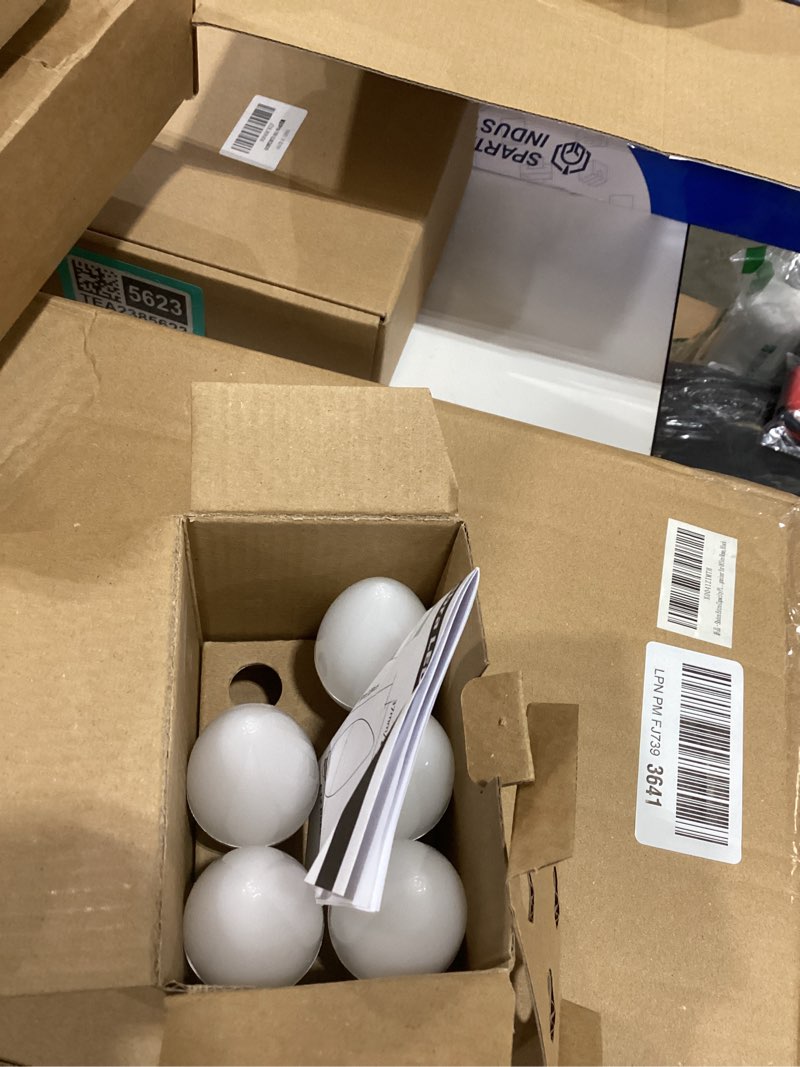 Condition photo showing As Is for PARTPHONER E12 Base LED Light Bulbs B11 Candelabra Bulbs 60W Equivalent, Non-Dimmable 6W LED Bright Candle Small Base Chandelier Bulb 600 Lumen, 5000K Cold White for Ceiling Fan, Pack of 6 5000k Daylight White 6 Count (Pack of 1)