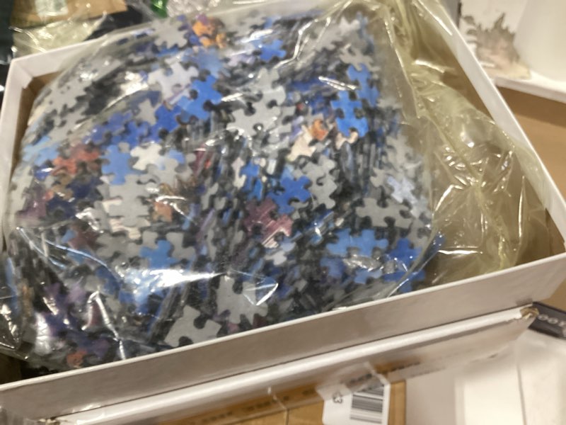 Condition photo showing New/Like New for Noah Jigsaw Puzzle Wilmington, North Carolina, Riverfront 1000 Pieces