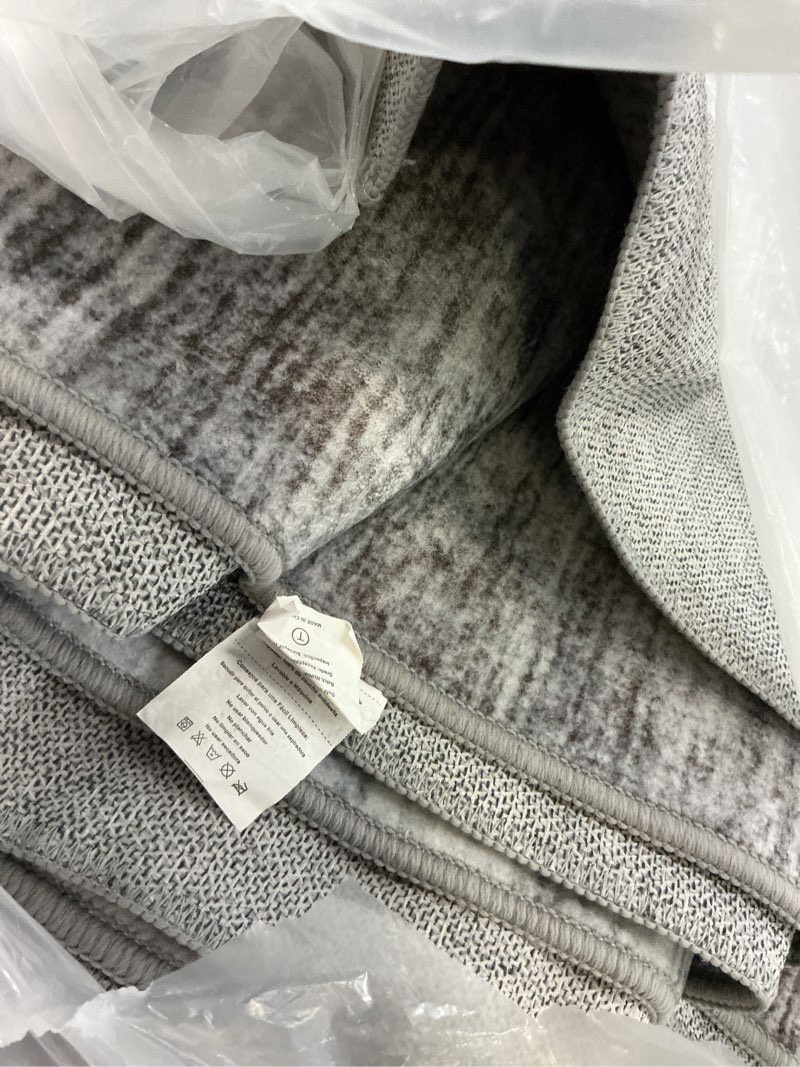 Condition photo showing Good Condition for Toneed Abstract Area Rug 6x9 Modern Washable Rug Soft Non Slip Rug Low Pile for Bedroom Living Room Dining Room Grey Grey 6x9Feet