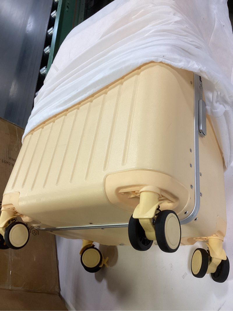 Condition photo showing Good Condition for MRPLUM Ride On Luggage with Seat&Seat Belt,Hard Shell Lightweight Rolling Spinner Wheels Travel Luggage with TSA Lock,20 inch,Yellow