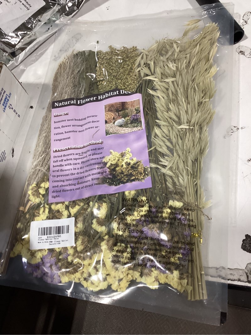 Condition photo showing New/Like New for sukh 42pcs herb bedding habitat decor - natural flower hamster mate herbs sprays cage safe pet accessories decorations hideout for hamsters mouse guinea pig dwarf gerbils syrian mice golden whisper