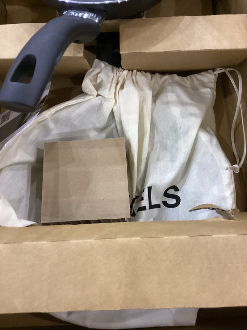 Condition photo showing New/Like New for 2 pc black frypan