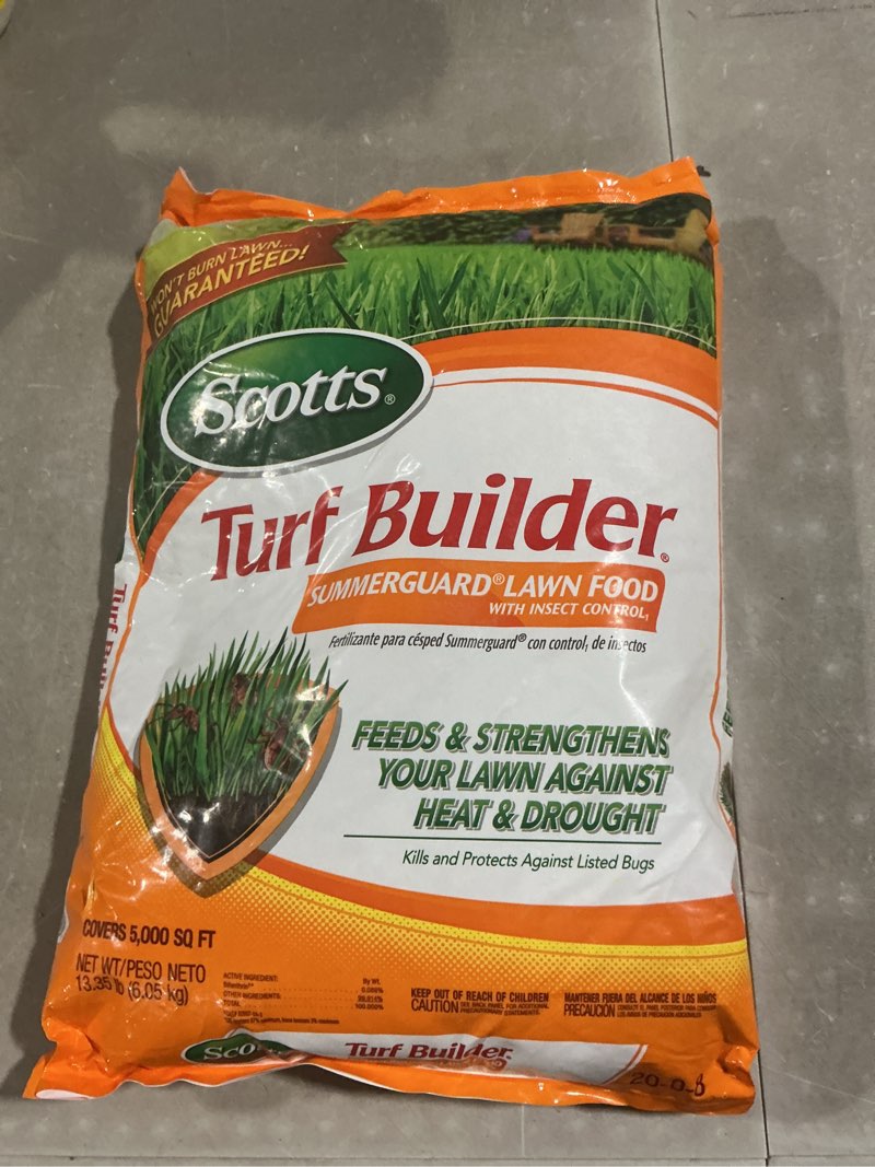 Condition photo showing New/Like New for scotts turf builder summerguard lawn food with insect killer  5 000 sq. ft.  13.35 lb