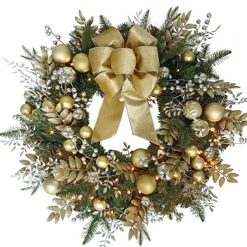 26  Battery-Operated Pre-Lit Decorated Artificial Wreath