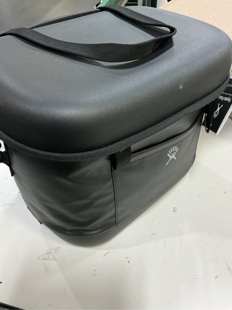 Condition photo showing Good Condition for hydro flask cooler bag - insulated portable soft cooler - 20 l capacity in black cooler 20 l black