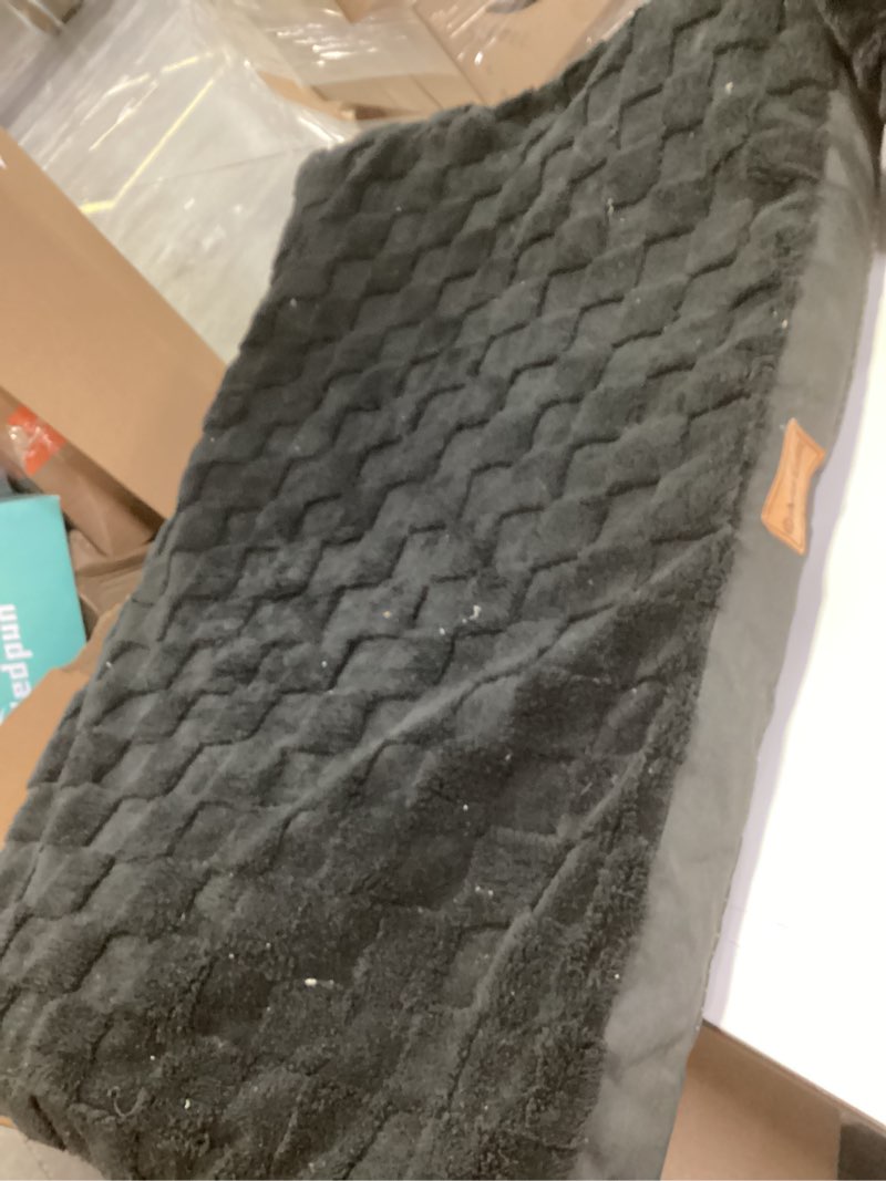 Condition photo showing Good Condition for KSIIA Washable Dog Bed Anti-Slip Dog Crate Beds Deluxe Plush Kennel Pad Comfy Pet Sleeping Mat for Jumbo Dogs, 47" x 29", Black Black 47.0"L x 29.0"W x 4.0"Th