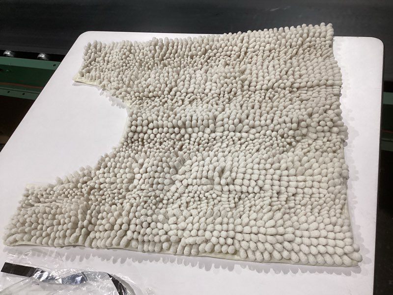 Condition photo showing Good Condition for olanly thick toilet rugs u-shaped 24x20, extra soft absorbent chenille striped contour bathroom rugs for toilet, dry quickly, machine washable, non-slip bath mat, ivory ivory u-shape 24" x 20"