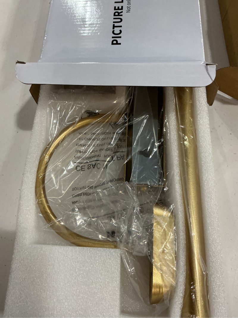 Condition photo showing New/Like New for Dimmable Cordless Picture Light with Controller and Timer, Rechargeable 5000mAh Battery Wall Sconce for Wall Pictures, Gallery Artwork, Paintings, Portraits, Dartboards (Gold) 14"L x 6.3"W x 6.3"H Gold