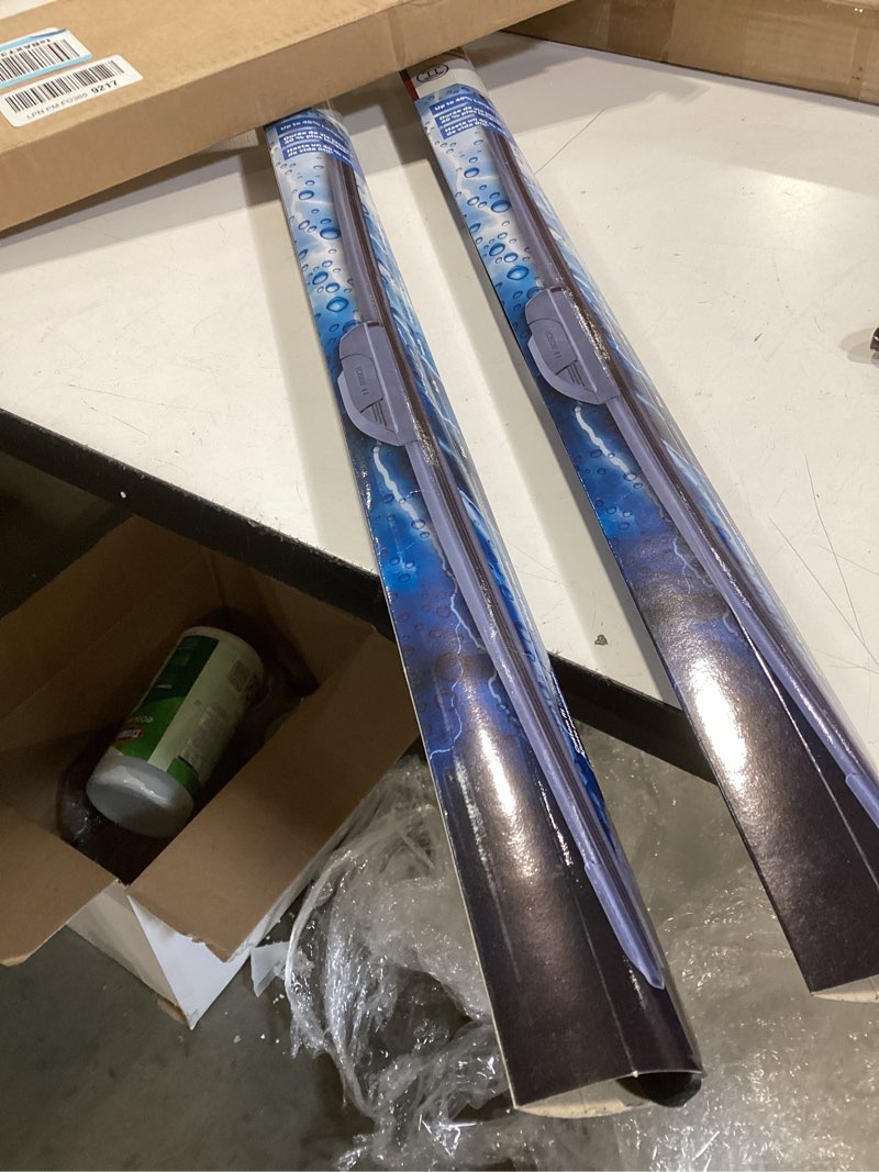 Condition photo showing Good Condition for BOSCH 26A20A ICON Beam Wiper Blades - Driver and Passenger Side - Set of 2 Blades (26A & 20A) Front (26A & 20A) ICON Combo Pack (Front)