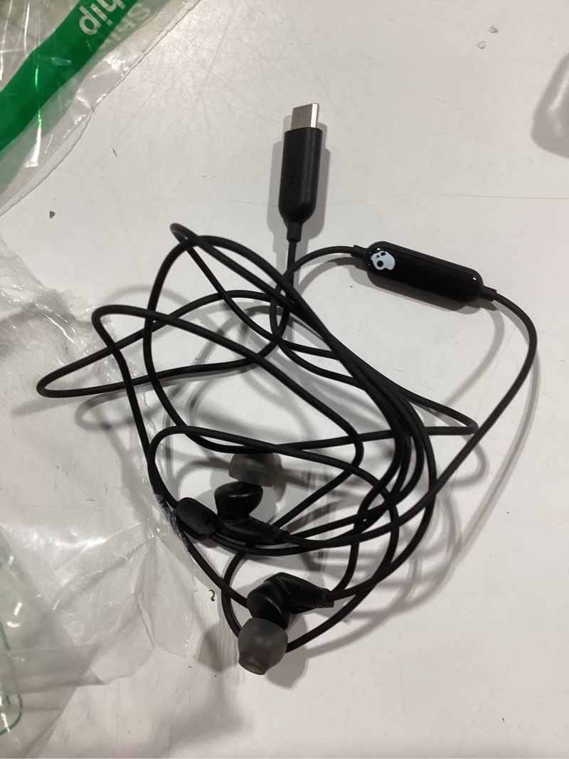 Condition photo showing Good Condition for skullcandy set usb-c wired earbuds with noise isolating fit, in-line microphone call and track control for iphone android, ear gel sizes included for custom fit - true black true black usb-c set usb-c
