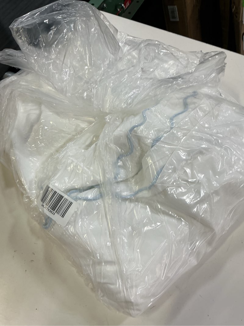Condition photo showing Good Condition for organic crisp percale duvet cover, king/cal king, mist scallop