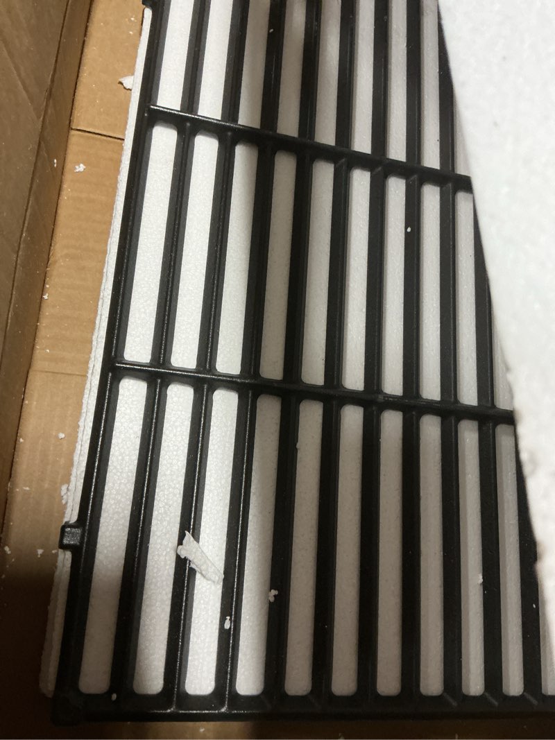 Condition photo showing New/Like New for qulimetal 19.5" grill grates for weber genesis 300 series, genesis e310 e320 e330 s310 s320 s330, replacement parts for weber 7524,7528, cast iron grill grates 19.5"×12.9“
