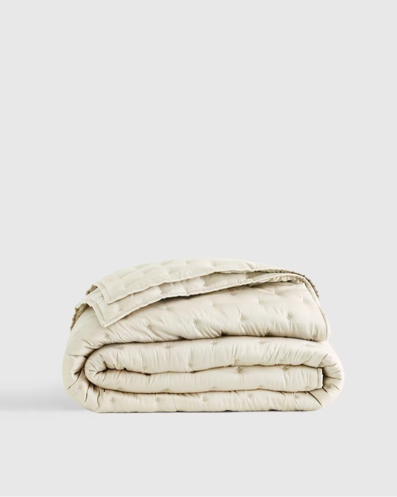 Bamboo Dream Quilt color Sand size King/cal king 
