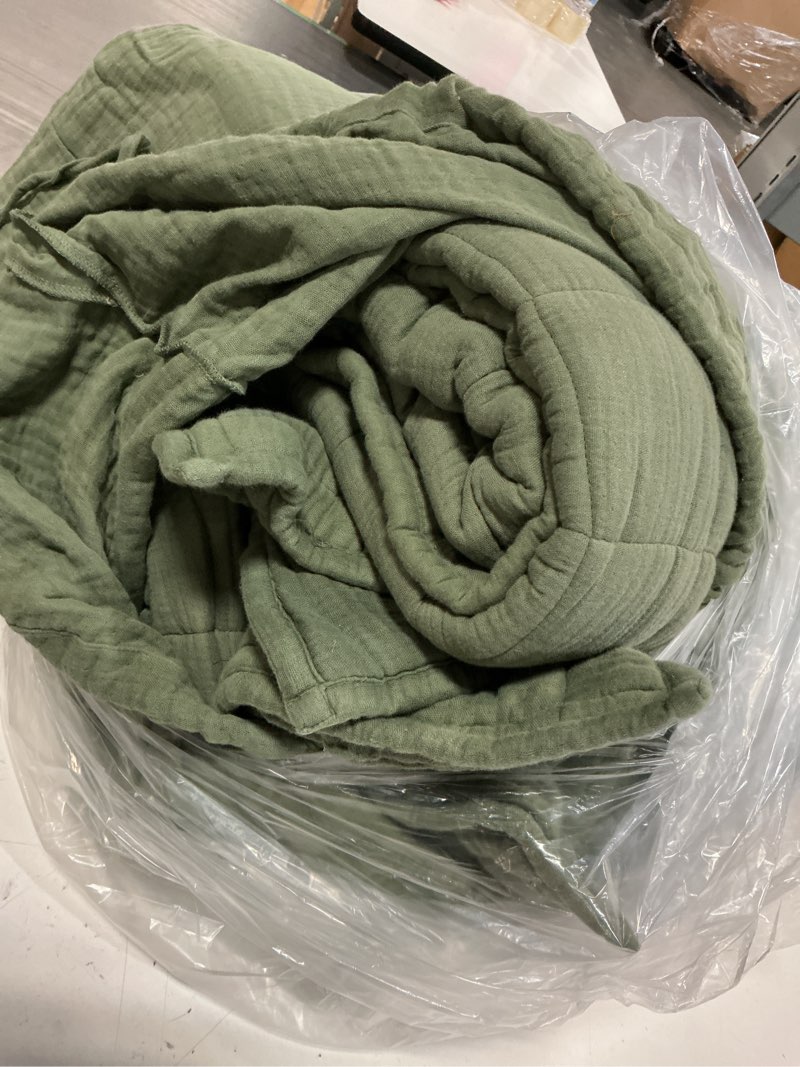 Condition photo showing As Is for organic cotton gauze box quilt set, full/queen, olive