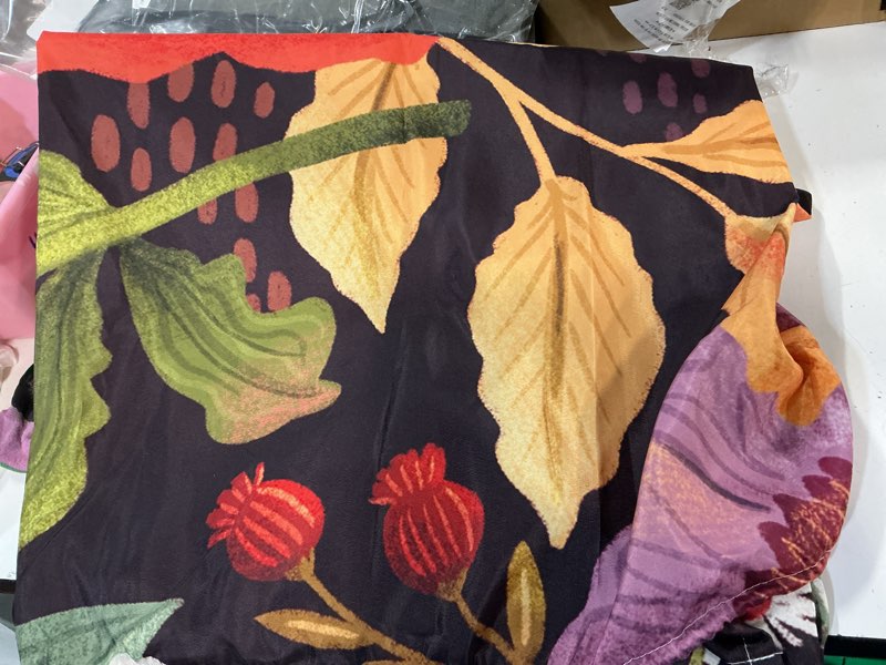 Condition photo showing Good Condition for comfitime 14-piece boho botanical shower curtain and liner set with 12 hooks – water-repellent, mold-resistant, heavy-duty fabric, weighted hem, fade-resistant, machine-washable, 72"x72"  