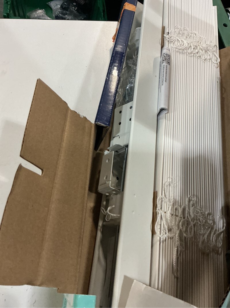 Condition photo showing Good Condition for levolor trim+go 2.5-in slat width 36-in x 64-in cordless white faux wood room darkening full-view standard horizontal blinds