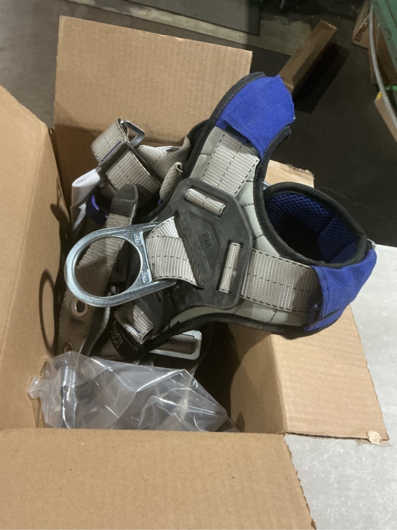 Condition photo showing As Is for 3m dbi-sala exofit x100 comfort vest safety harness fall protection, osha, ansi, general purpose, 1 d-ring, tongue buckle leg strap, pass-through chest buckle, zinc plated steel, 1401001, medium