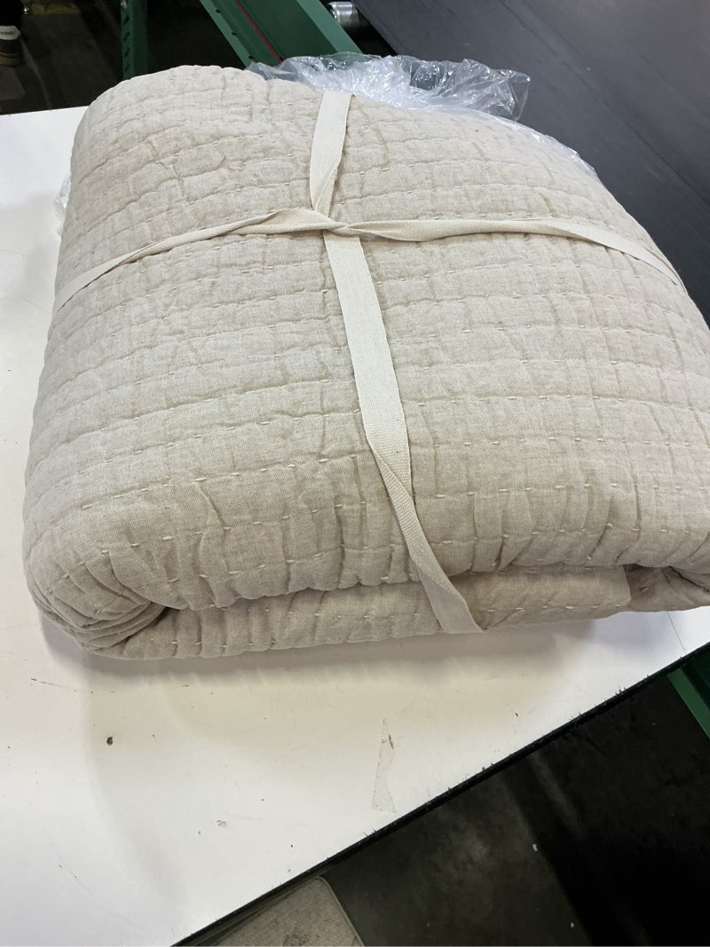Condition photo showing Good Condition for european linen cotton stitch quilt, king/cal king, natural