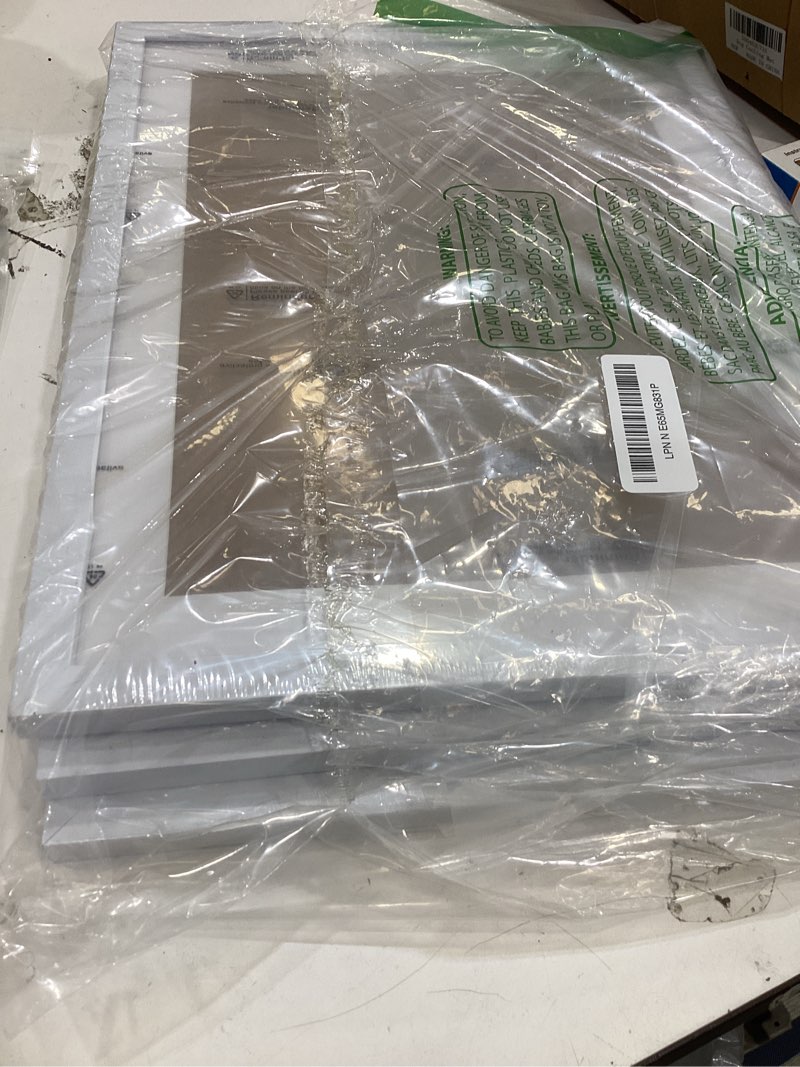 Condition photo showing Good Condition for fxojyvo white 12x16 frame set of 3, display picture 10 x 14 with mat or 12 x 16 without mat, wall hanging large picture frame for diamond art painting 30cmx40cm - 3 packs white 12x16/10x14-3pack