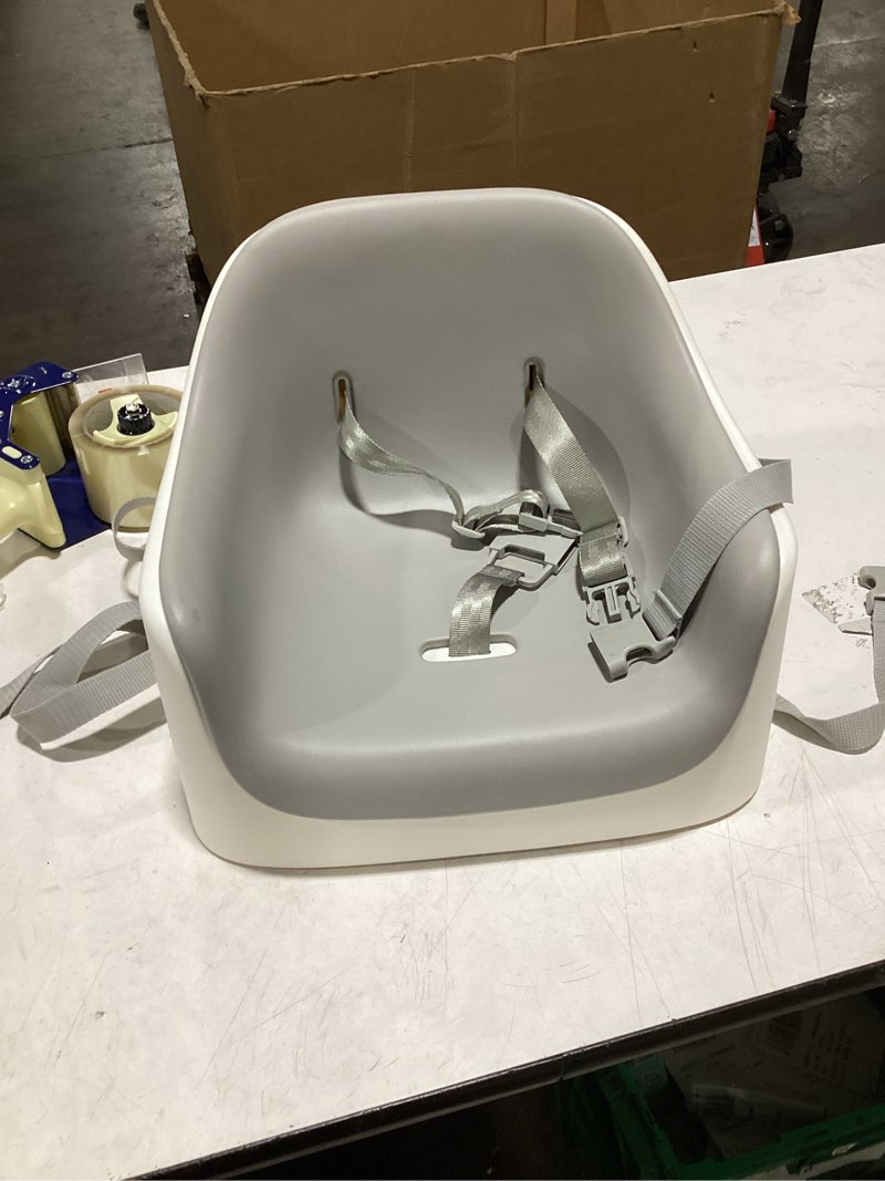 Condition photo showing Good Condition for OXO Tot Nest Booster Seat with Removable Cushion - Gray
