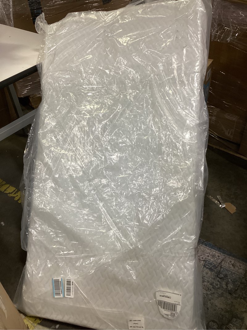 Condition photo showing Good Condition for Dream On Me Baby Fairy Dust 5” Full-Size Crib & Toddler Mattress – GREENGUARD Gold & JPMA Certified, Water-Resistant Surface, Machine Washable Cover, Fits Full-Size Cribs & Toddler Beds Baby Fairy Dust Mattress