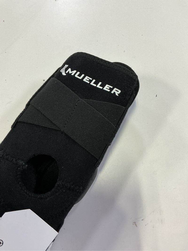 Condition photo showing Good Condition for mueller sports medicine mueller adjustable hinged knee brace, maximum support 1 ct