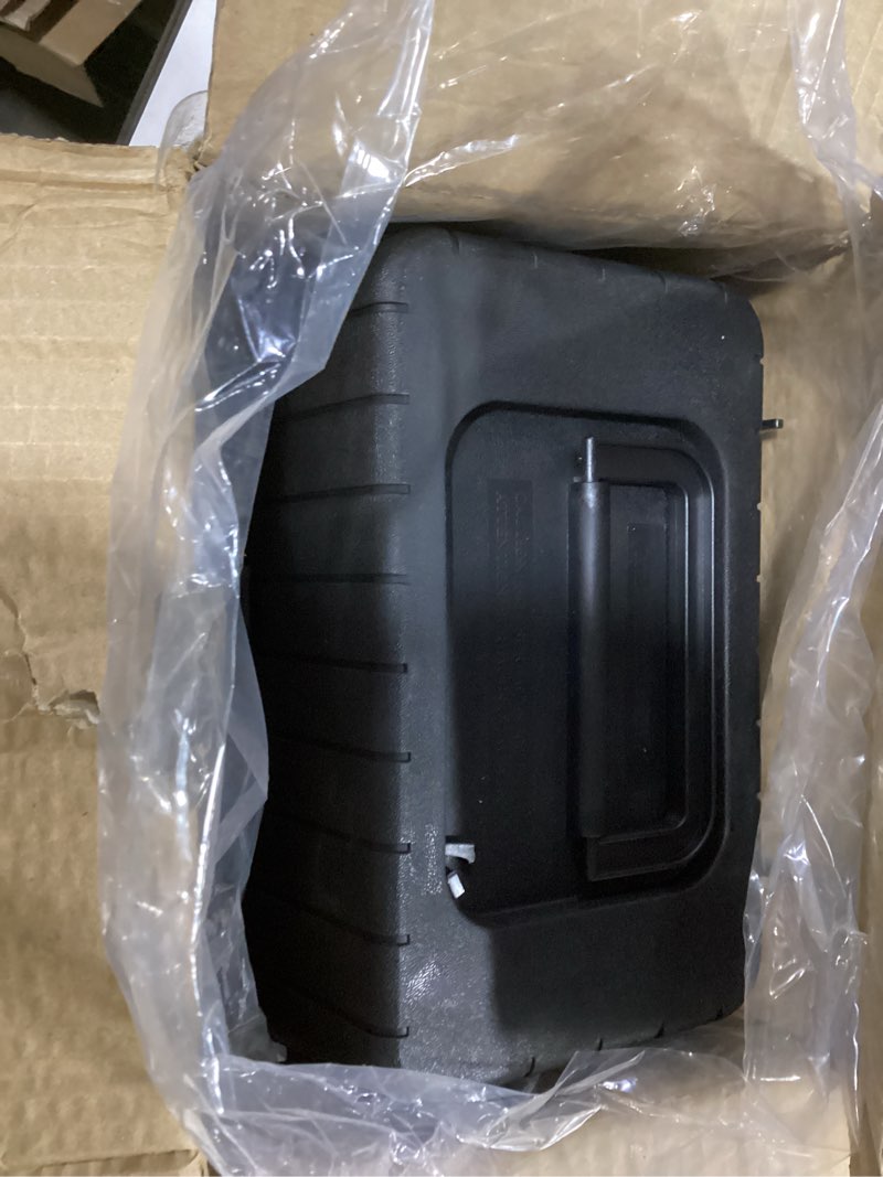 Condition photo showing New/Like New for koolatron 12v heating lunch box stove, 1.6 qt (1.5 l) black 6 ft (1.8m) power cord heats to 300f (149c) built-in cord storage classic construction worker lunchbox for car suv pickup truck
