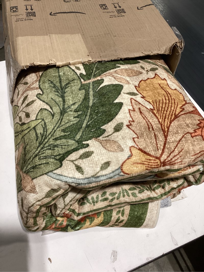 Condition photo showing Good Condition for bavni 8x10 area rugs for living room, microfiber machine washable non-slip vintage floral rug, low pile lightweight carpet for bedroom, dining room, home office, sage green & burnt orange 8x10 sage green & burnt orange