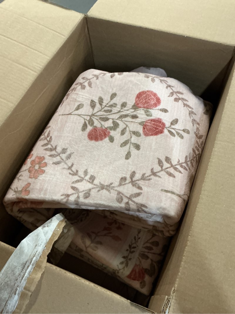 Condition photo showing Good Condition for YIHOUSE Pink 6x9 Area Rug for Bedroom Girls, Floral Washable Rugs for Living Room Non Slip Ultra-Thin, Large Boho Carpet for Kids Playroom, Classroom, Dorm, Nursery, Pink Multi 6' x 9' (Rectangular) Pink