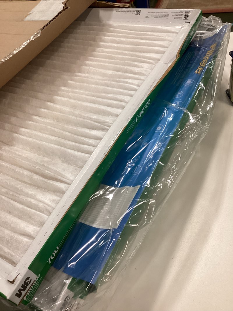 Condition photo showing Good Condition for Filtrete 22x24x1 AC Furnace Air Filter, MPR 700, MERV 8, Tough on Pollen, Easy on Airflow, 3-Month Pleated 1-Inch Electrostatic Air Cleaning Filter, 6-Pack (Actual Size 21.69 x 23.69 x 0.81 in)
