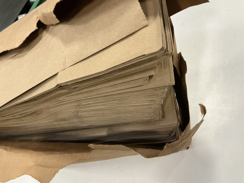 Condition photo showing Good Condition for EcoQuality - 8 x 4.5 x 10.25 inches - 500pcs - Small Brown Kraft Paper Bags with Handles, Shopping, Gift Bags, Party, Merchandise, Lunch Bags, Grocery Bags