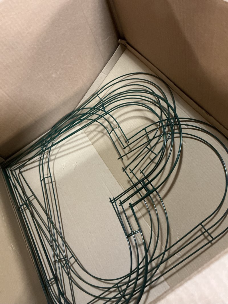 Condition photo showing Good Condition for 4 Pack 17 Inch Heart Shaped Wire Wreath Frame, Metal Floral Hoop Ring for DIY Crafts, Valentine's Day Wedding Christmas New Year Party Home Door Decoration (Green)