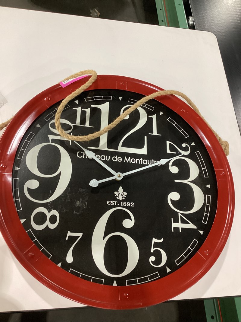 (Château de Montautre )wall clock