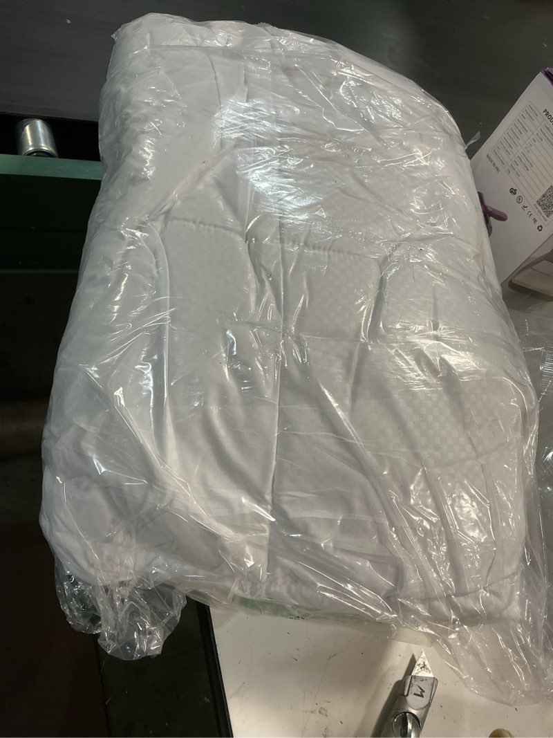 Condition photo showing As Is for easeland king size mattress pad pillow top mattress cover quilted fitted mattress protector cotton 8-21" deep pocket cooling topper (78x80 inches, white) white king