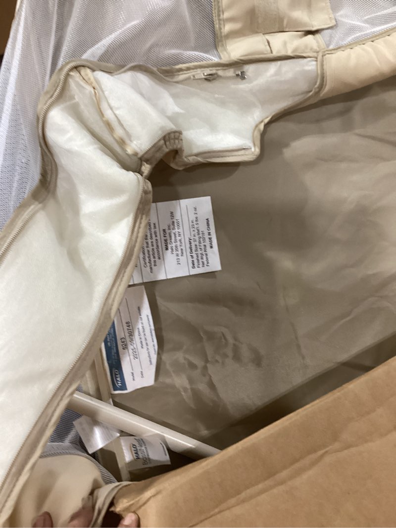 Condition photo showing Good Condition for similiar producthalo bassinest luxe swivel sleeper - over-bed baby bassinet with 360° rotation, vibrations, white noise, and safe close-sleeping design, dove grey tweed luxe series